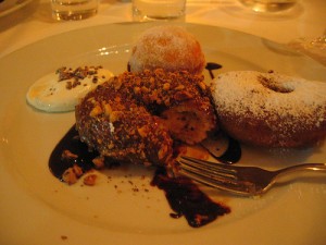 Doughnuts at Grace Restaurant. From petitgateau (Flickr).